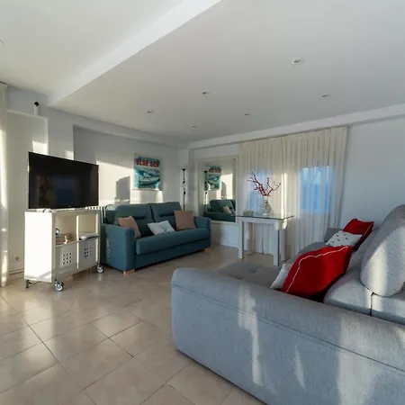 Holiday home Luana House *