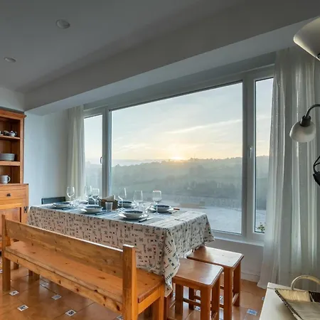 Luana House بيت للعطل Cóbreces